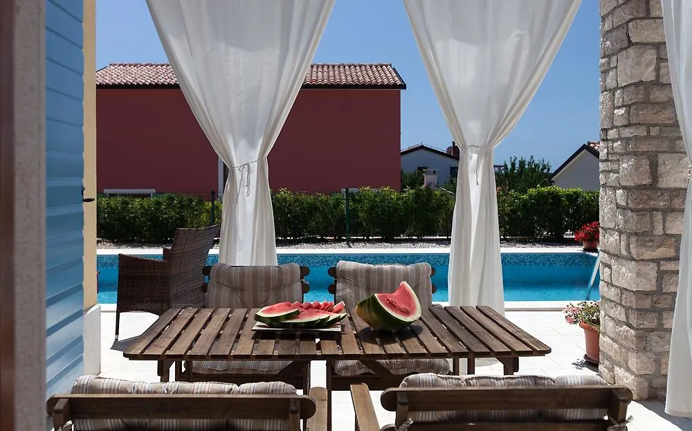 Villas Vilanija Umag 0*,